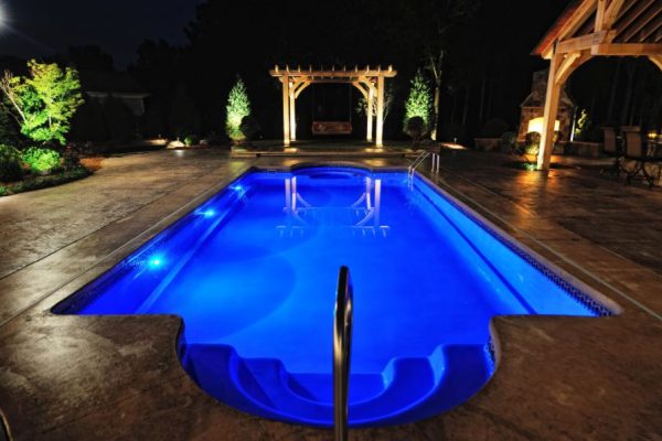 luxury swimming pool builder